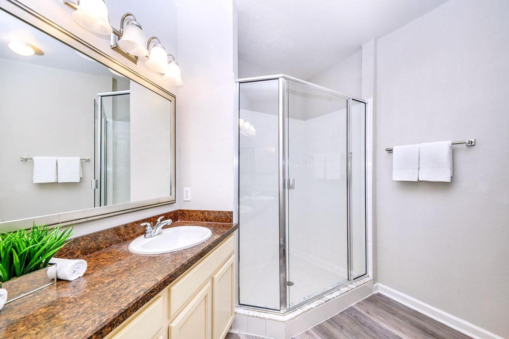 Bright & Modern 2Br Condo With Pool & Hot Tub, Near Disney! Orlando Esterno foto